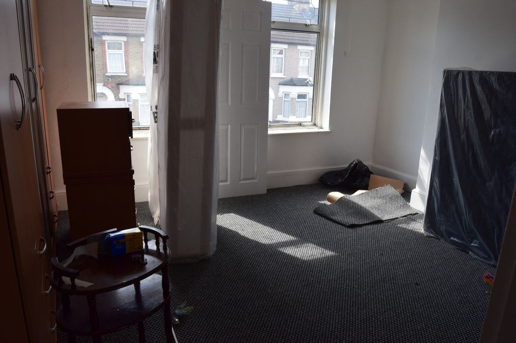 Property photo 2 of 10 Gallery