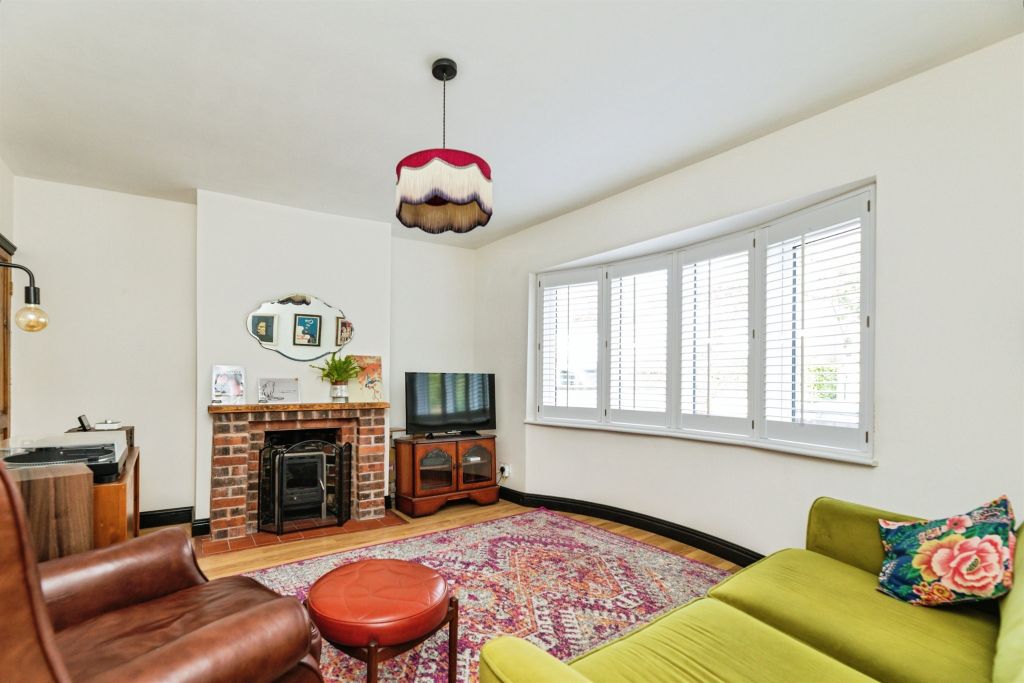 Property photo 3 of 19
