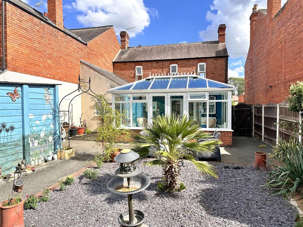 Property photo 1 of 19 Rear Aspect 778