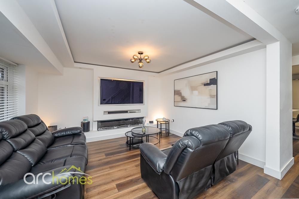 Property photo 2 of 31 Dsc09854-Edit.Jpg