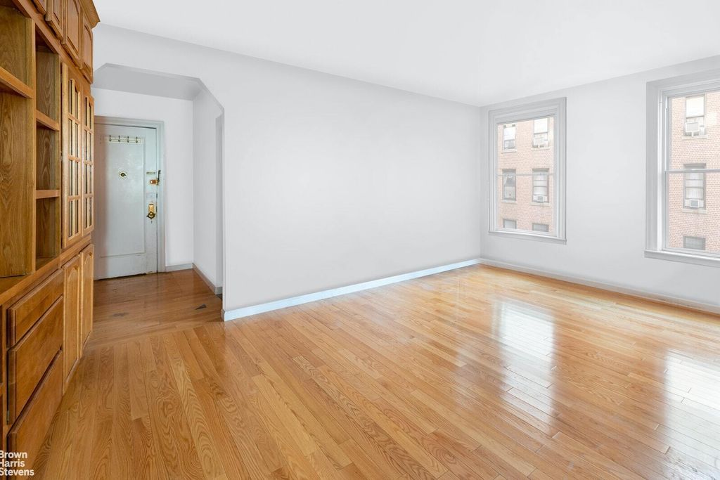 Property photo 3 of 6 <Alttext/>