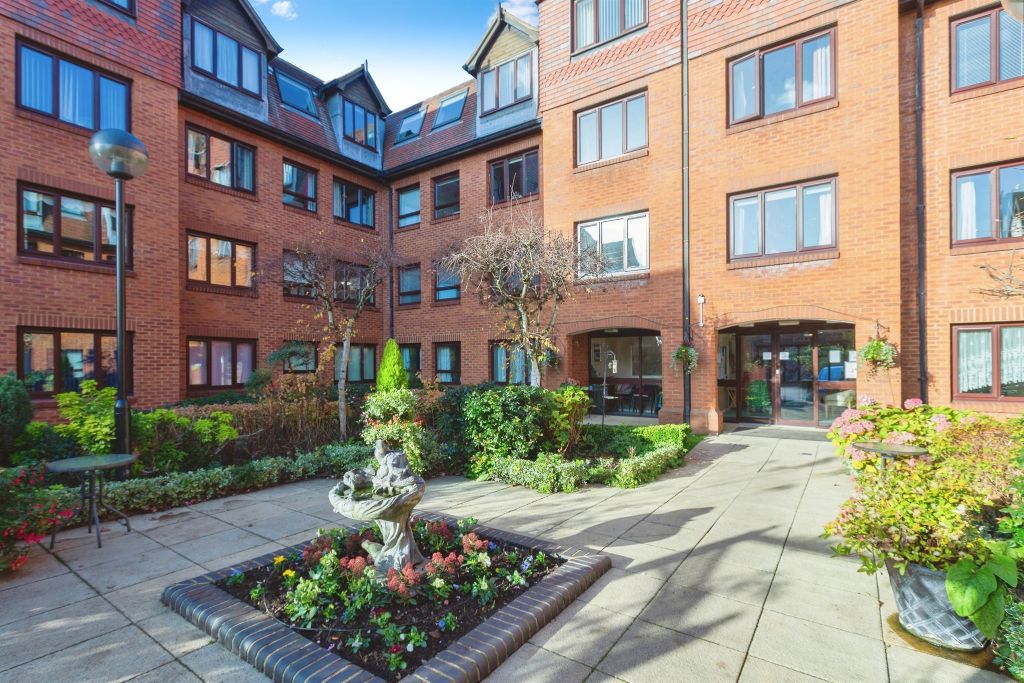 Property photo 2 of 22