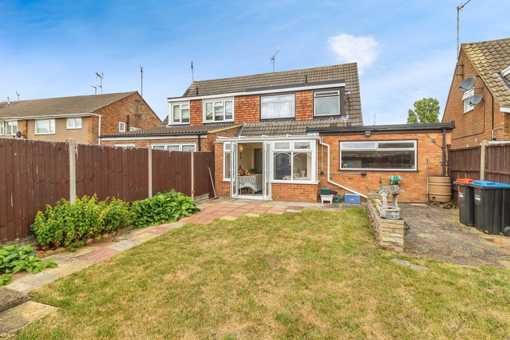 Property photo 2 of 17