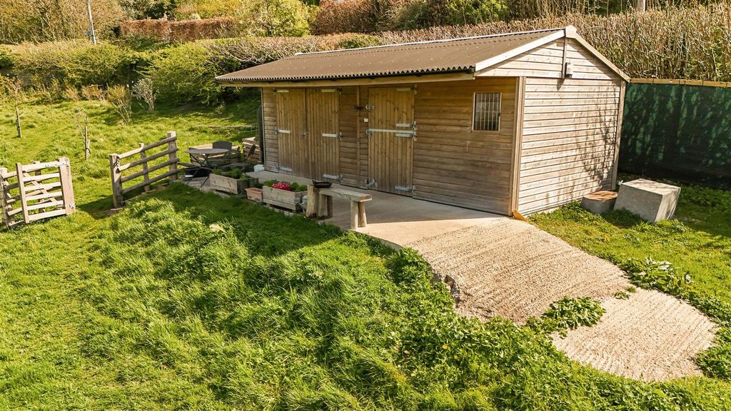 Property photo 2 of 11 Ph6_6501091.Jpg