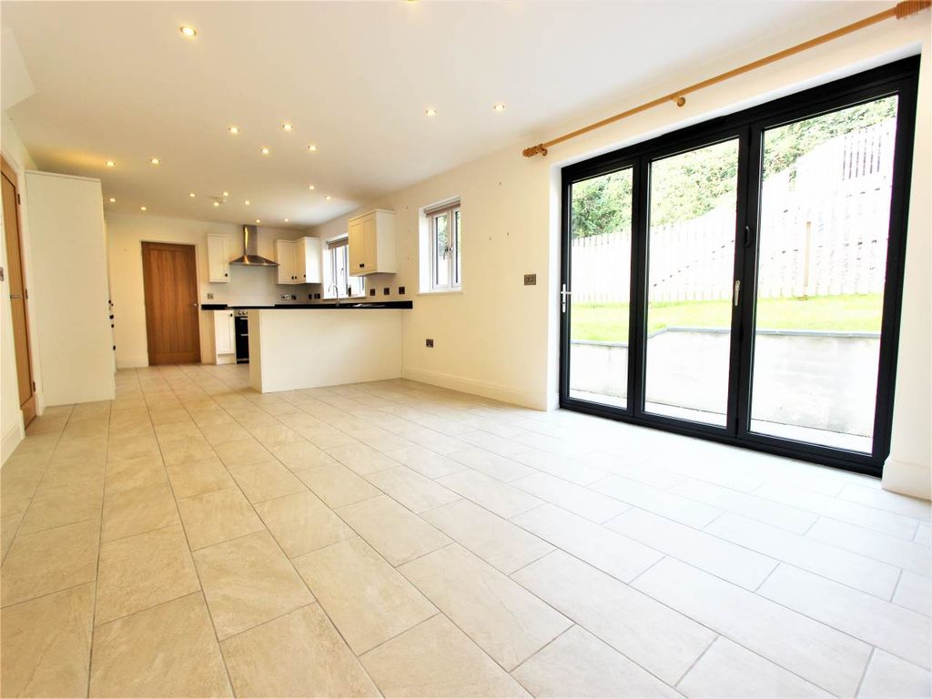 Property photo 3 of 17 Img_0776