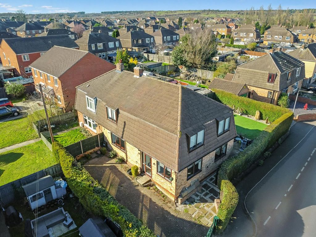 Property photo 2 of 19 External