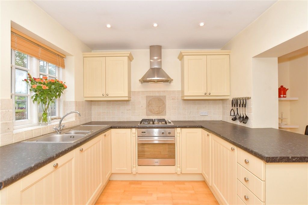 Property photo 3 of 13 Kitchen