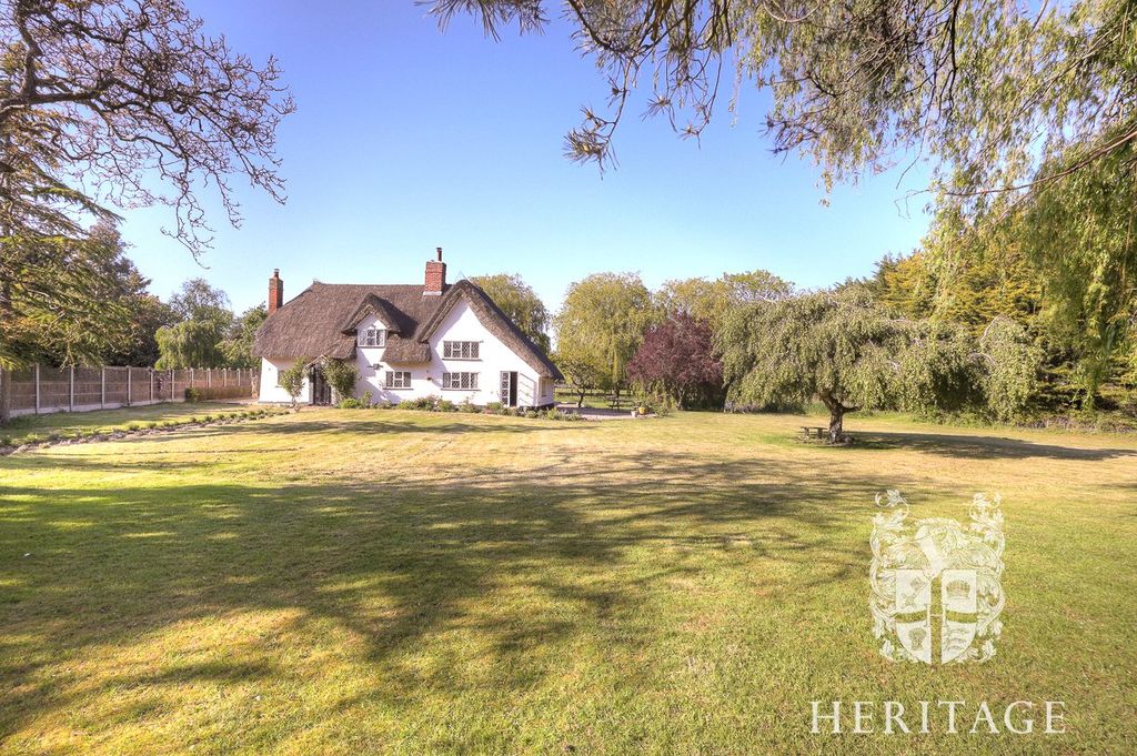 Property photo 1 of 37 Picture No. 01