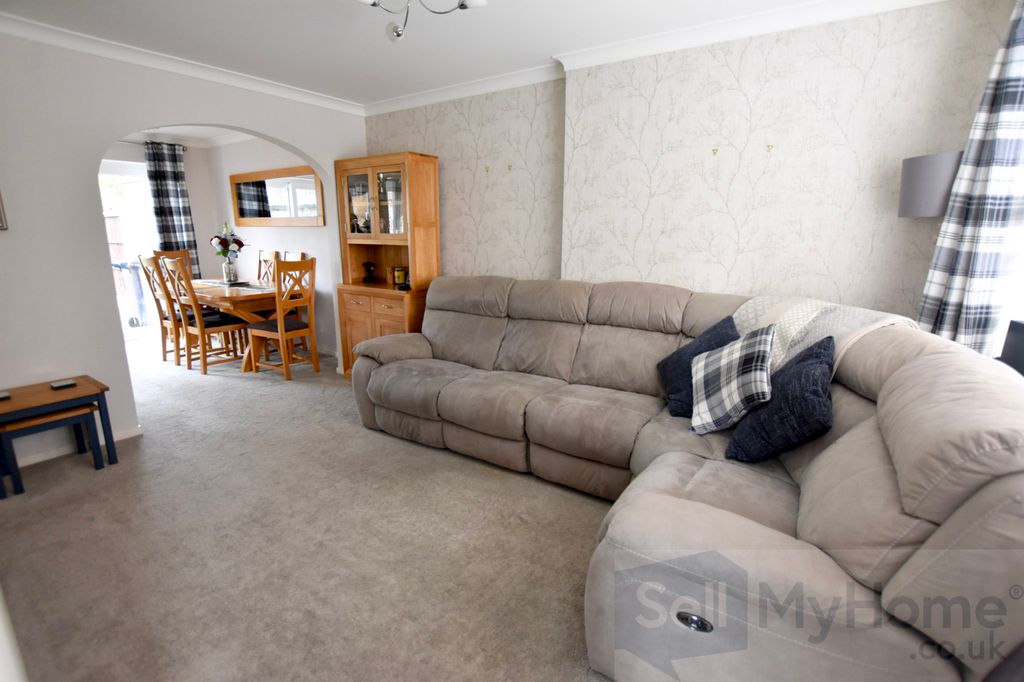 Property photo 3 of 12 Dsc_0009 (1)