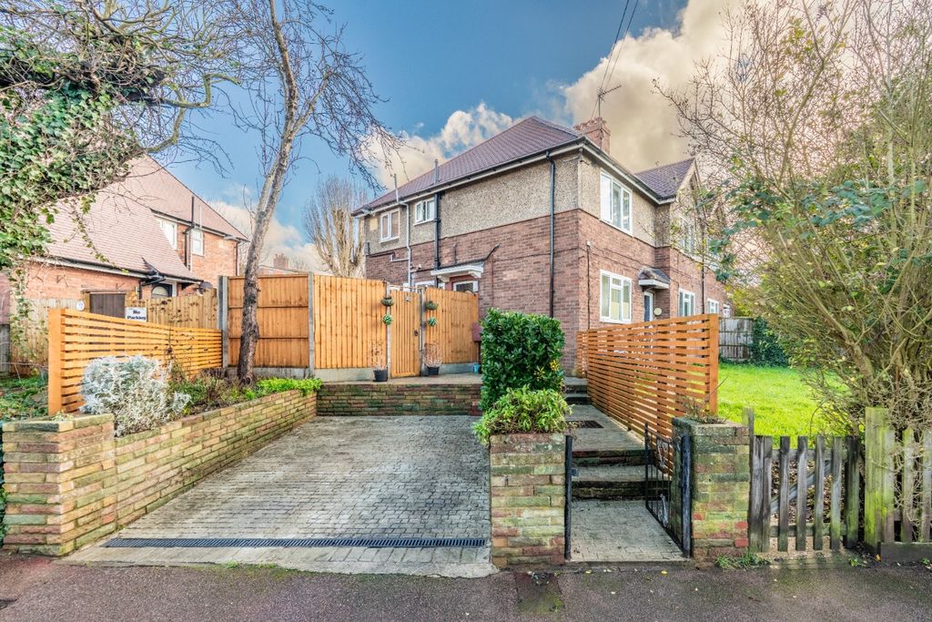 Property photo 1 of 25 4581800