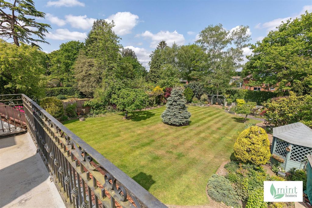 Property photo 3 of 40 The_Holt34.Jpg