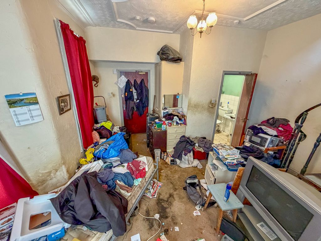 Property photo 3 of 50