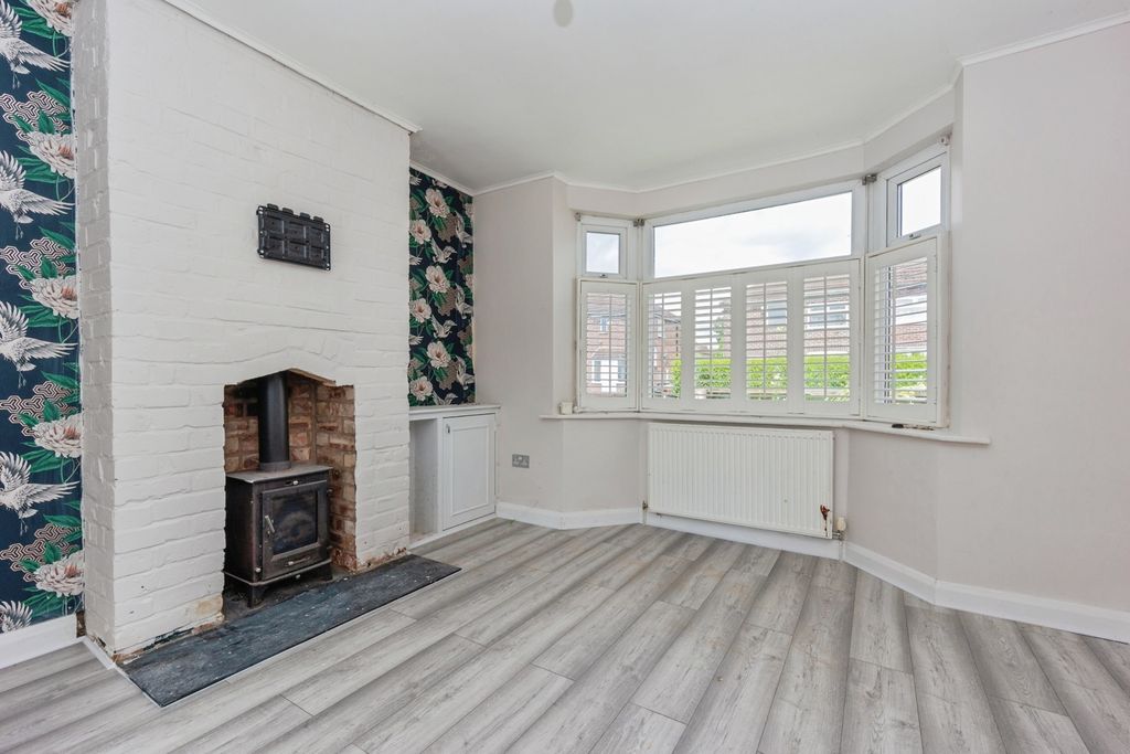 Property photo 3 of 12 Pbox-Img.Jpg