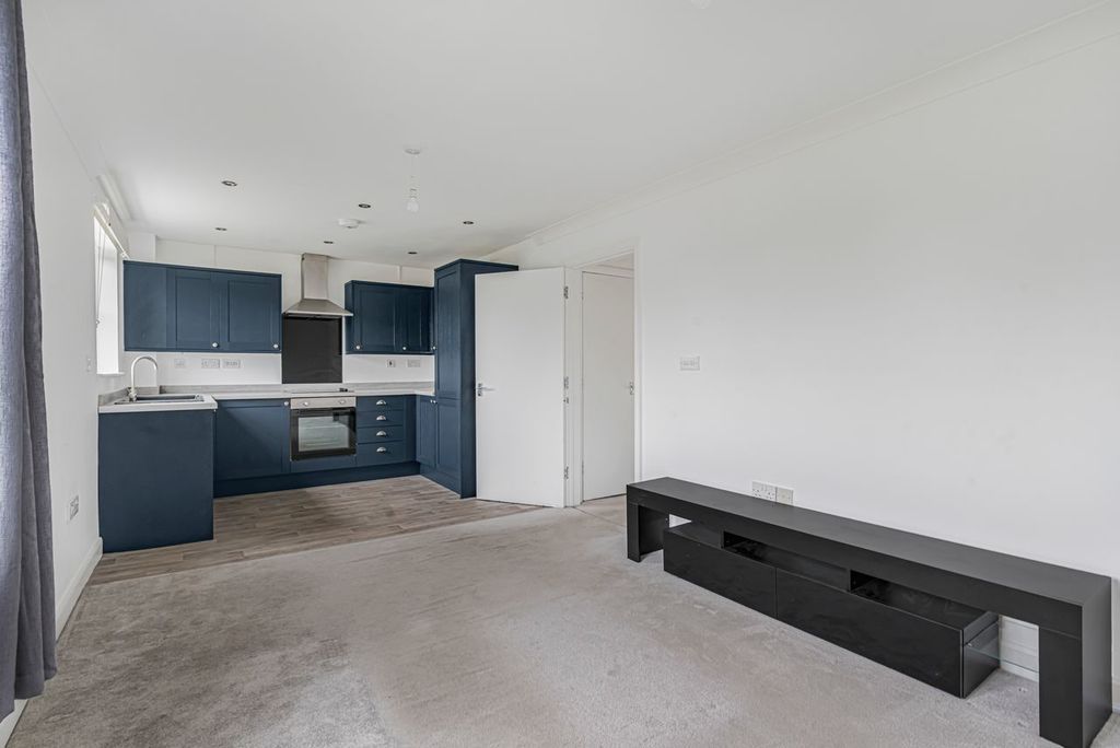 Property photo 3 of 10 Photo 13