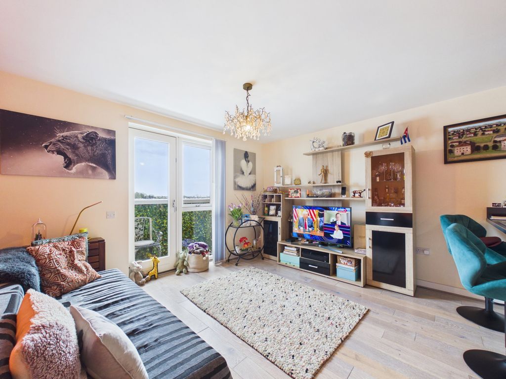 Property photo 2 of 11