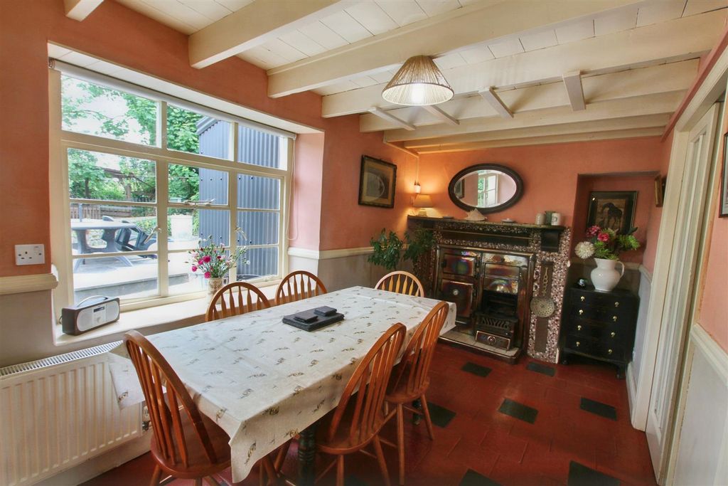 Property photo 3 of 62 Dining Area