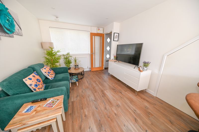 Property photo 3 of 12 Photo 11