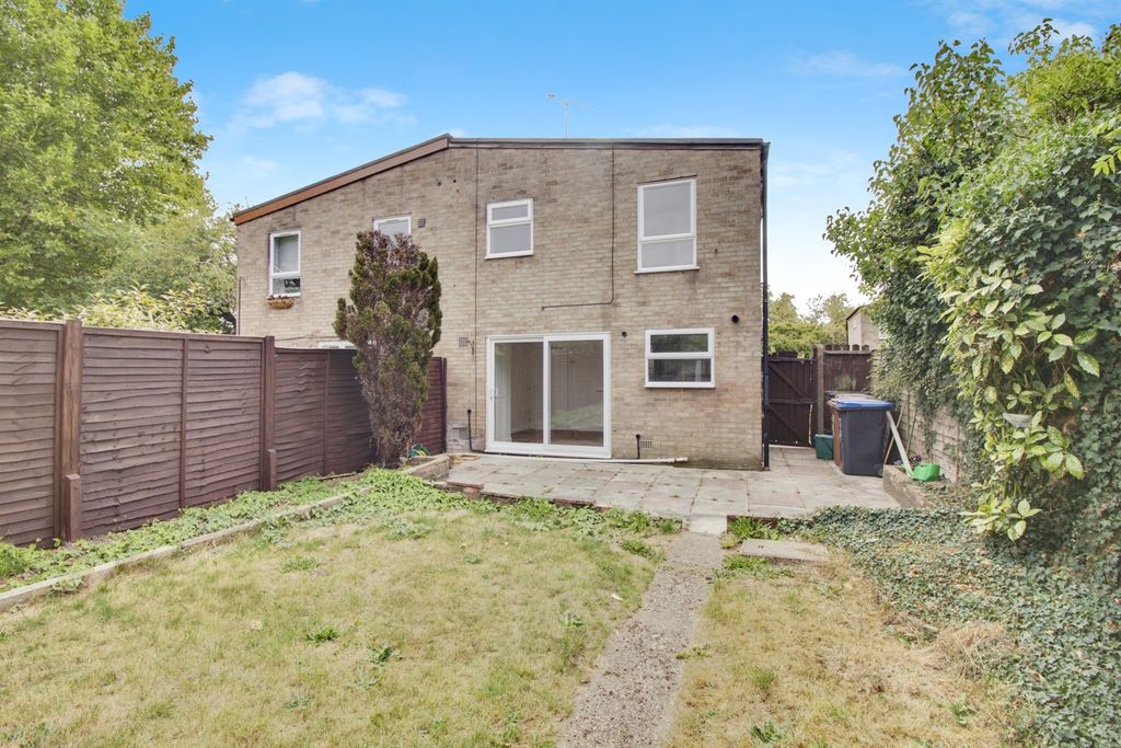 Property photo 2 of 17