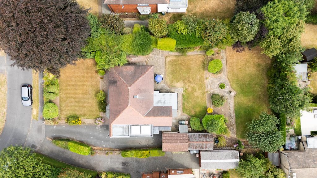 Property photo 2 of 22