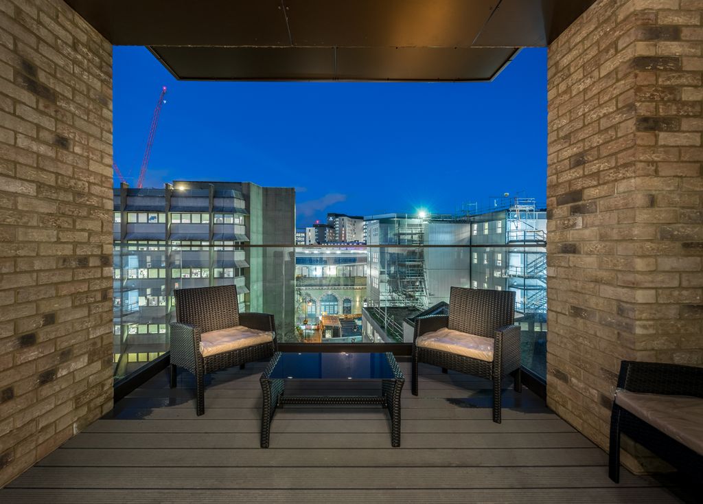 Property photo 3 of 16