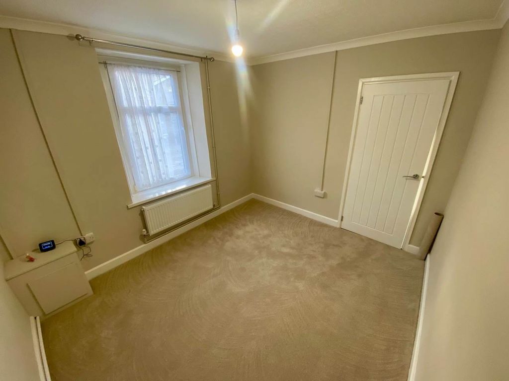 Property photo 3 of 15 9Adc69A3-6544-4d43-9A50-0354F04Baa42