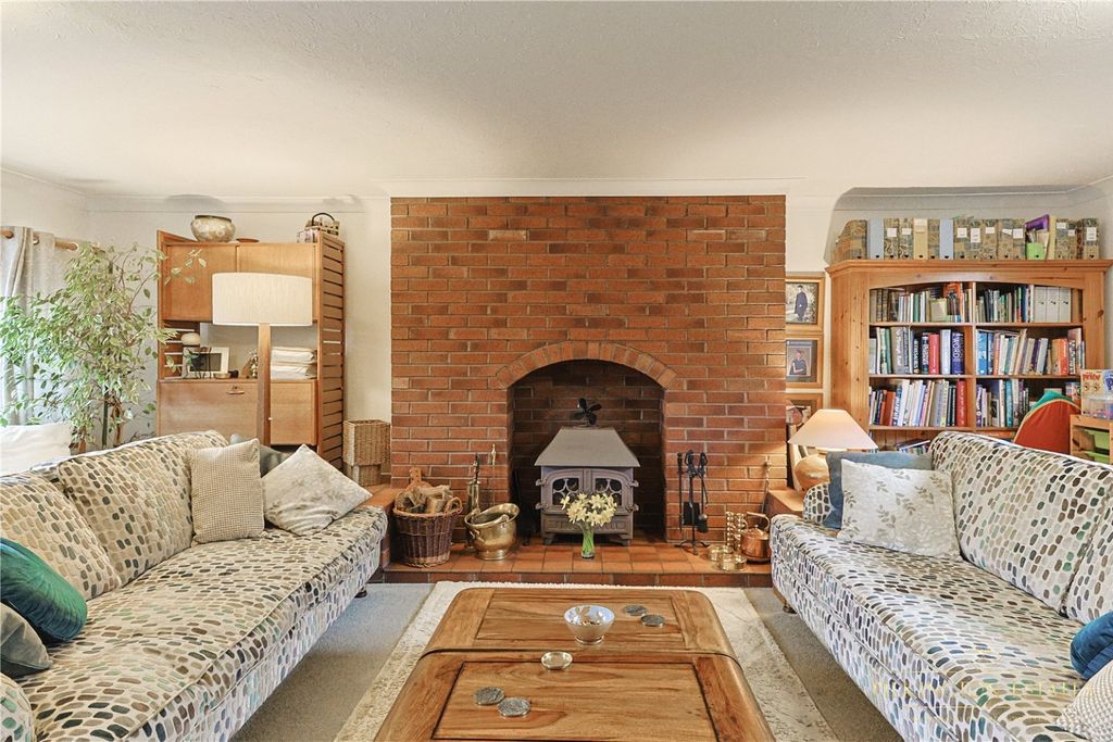 Property photo 3 of 20 4272163