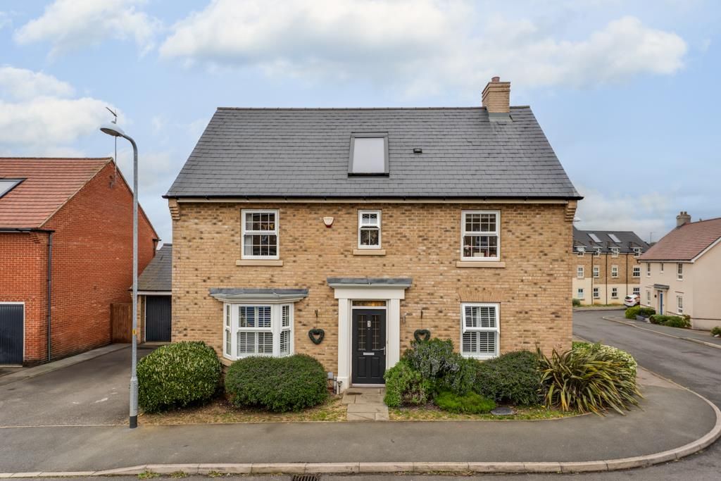 Property photo 1 of 29 3 Rockingham Way, Burton Latimer-26.Jpg