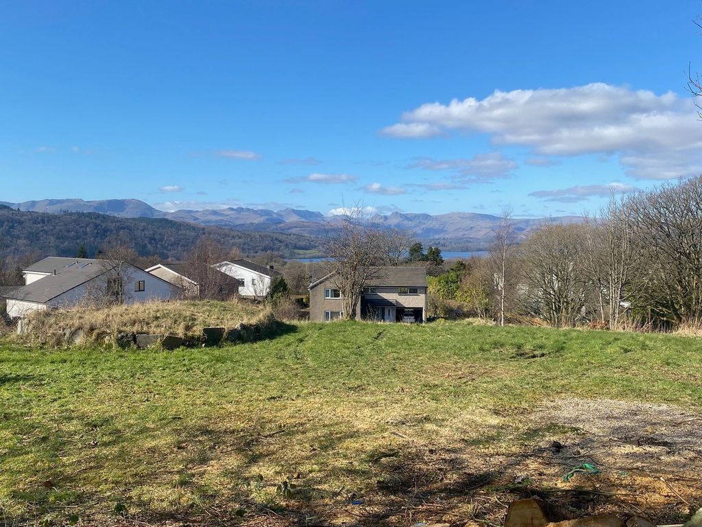 Property photo 2 of 19