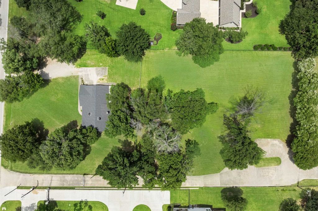 Property photo 2 of 17 <Alttext/>