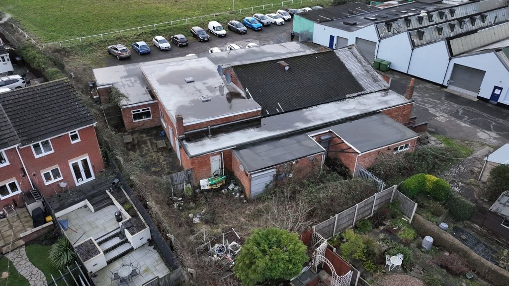 Property photo 3 of 17 Photo 9