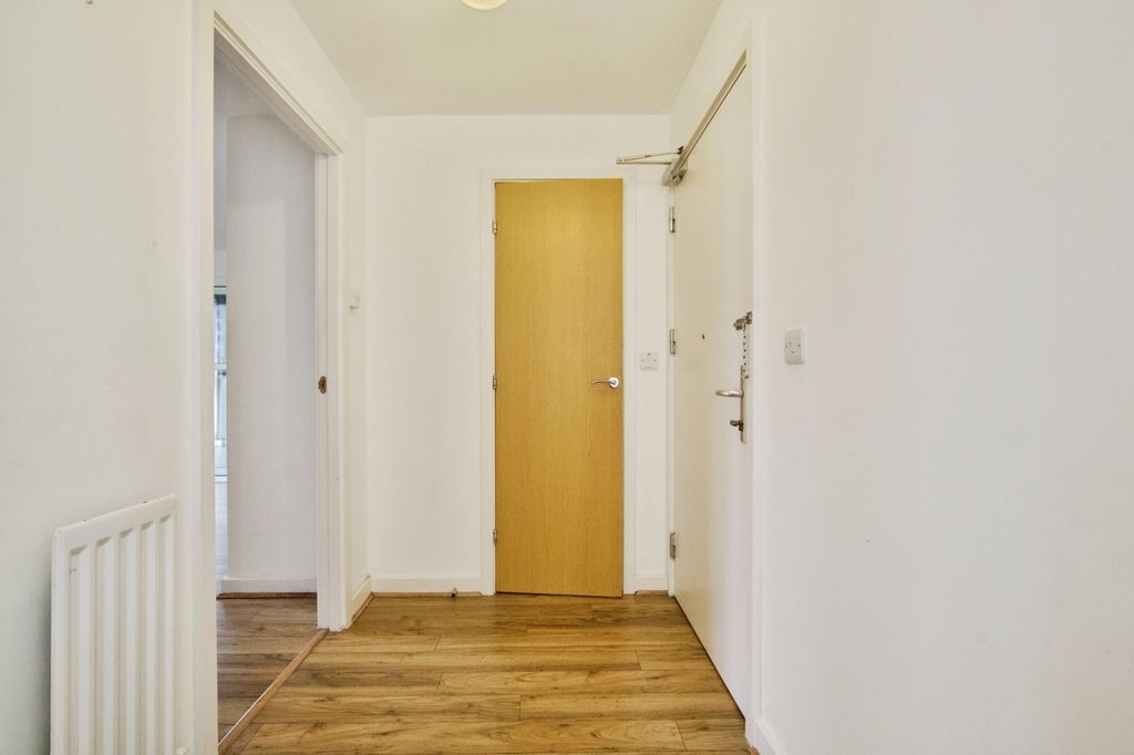 Property photo 2 of 17 Pbox-Img.Jpg
