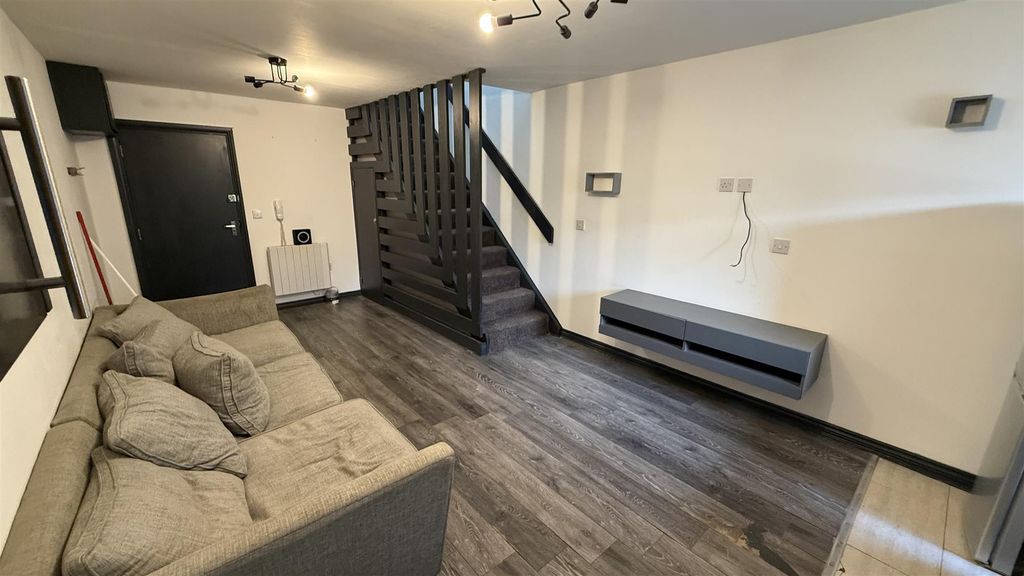 Property photo 2 of 11 Img_5231.Jpeg