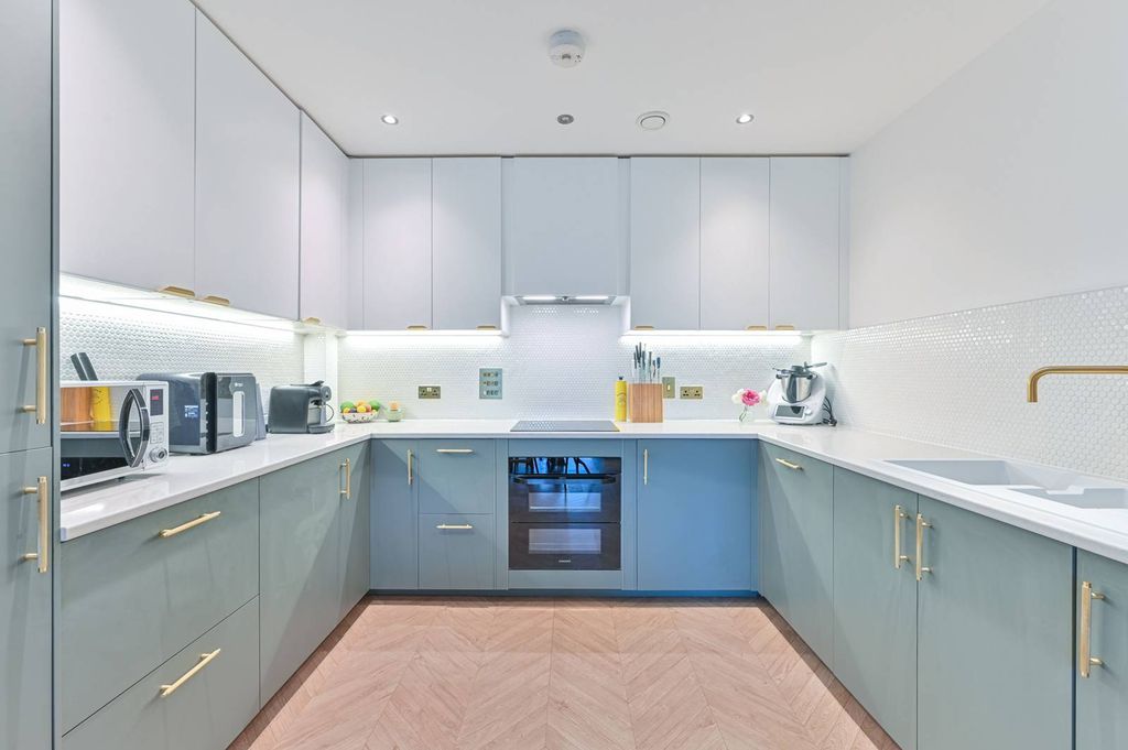 Property photo 3 of 15