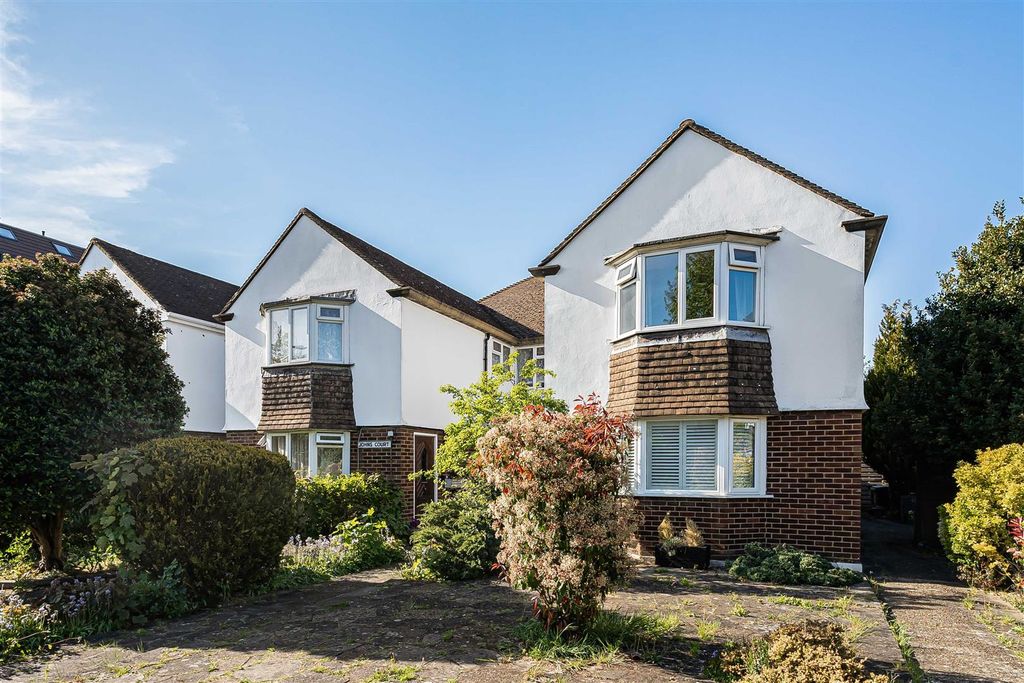 Property photo 1 of 10 26_80107.Jpg