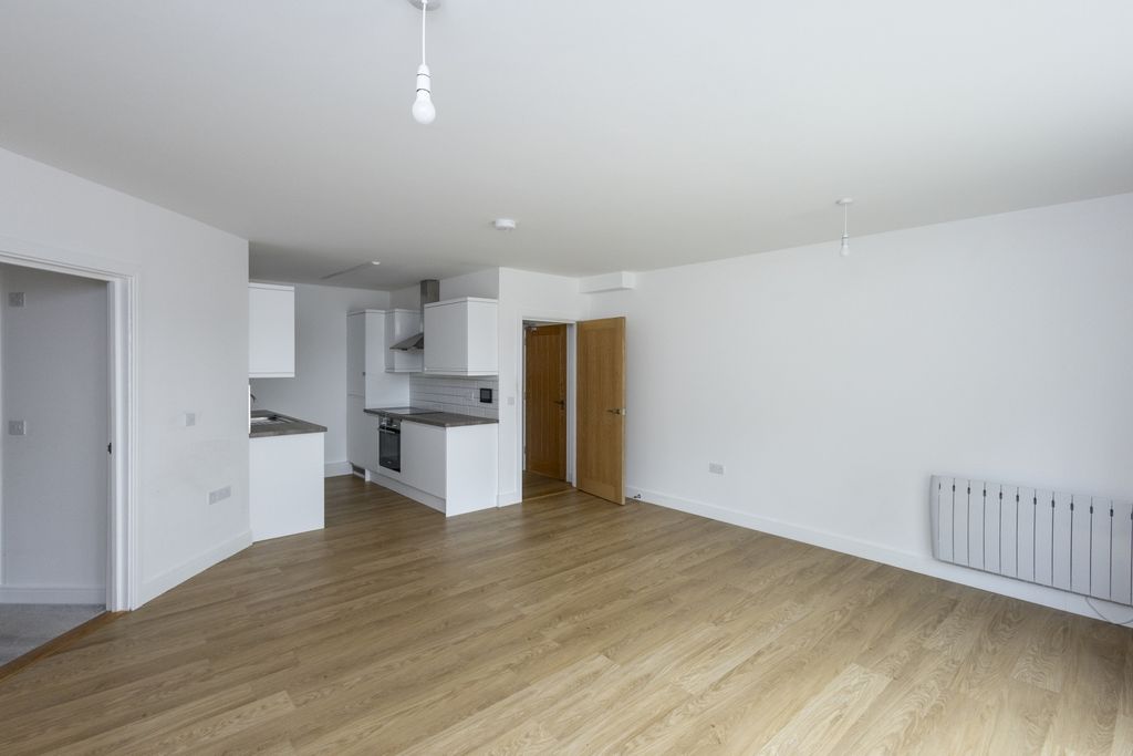 Property photo 2 of 14 CC_Media-29