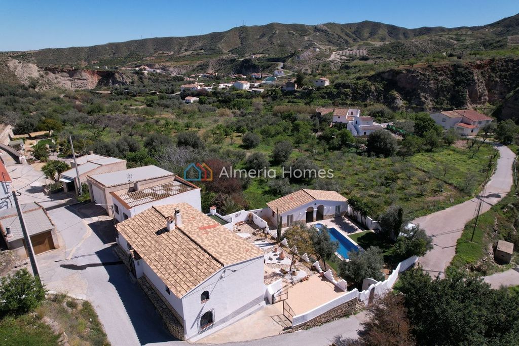 Property photo 3 of 30