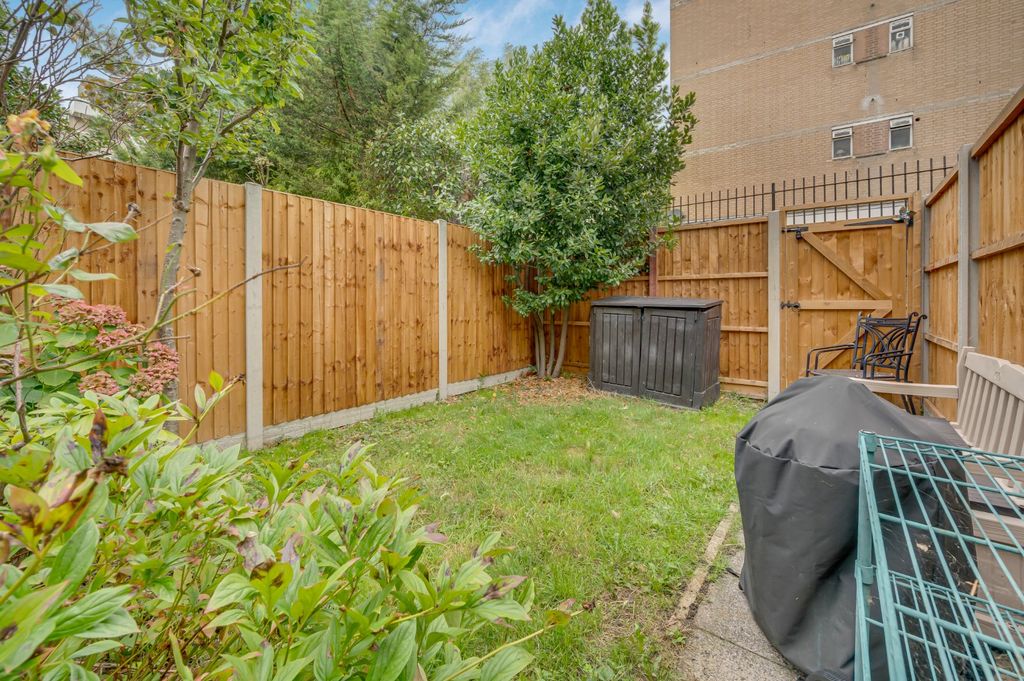 Property photo 2 of 17 Picture No. 02
