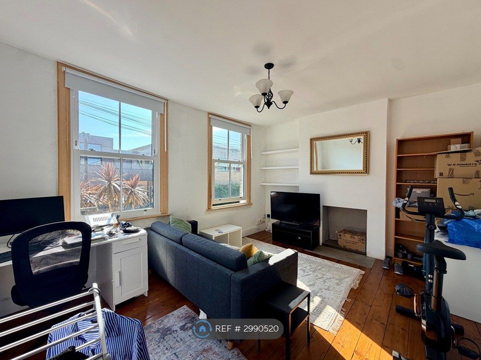 Property photo 2 of 5