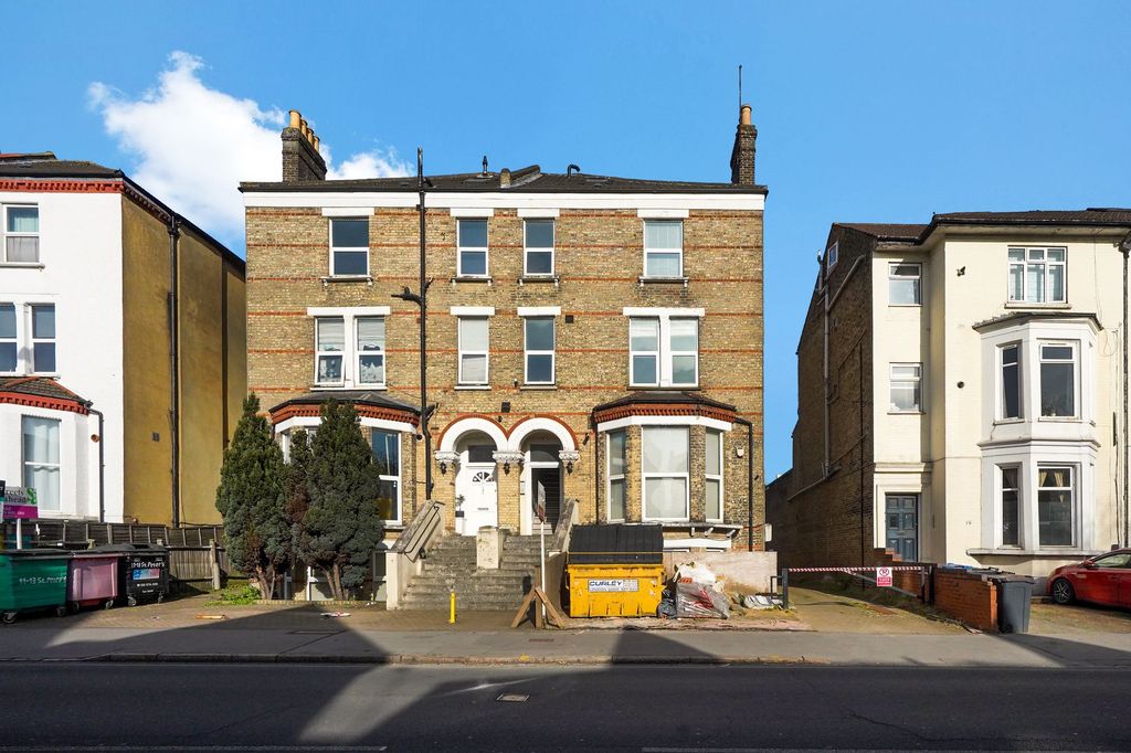 Property photo 1 of 8 Flat 10, 13 St. Peters Road - 9Txezxo1Efngb0Mcfaac