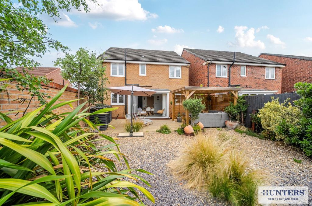 Property photo 2 of 26 F097cd8d-42d6-44ce-8136-1B3c5c20E658.Jpg