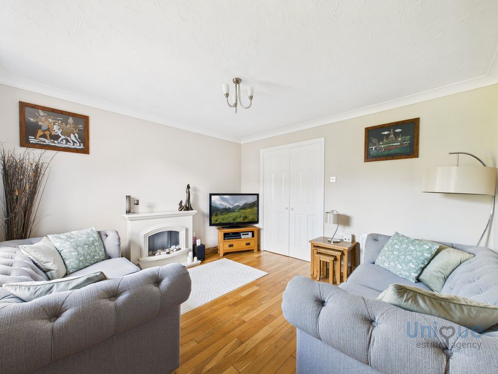 Property photo 3 of 21