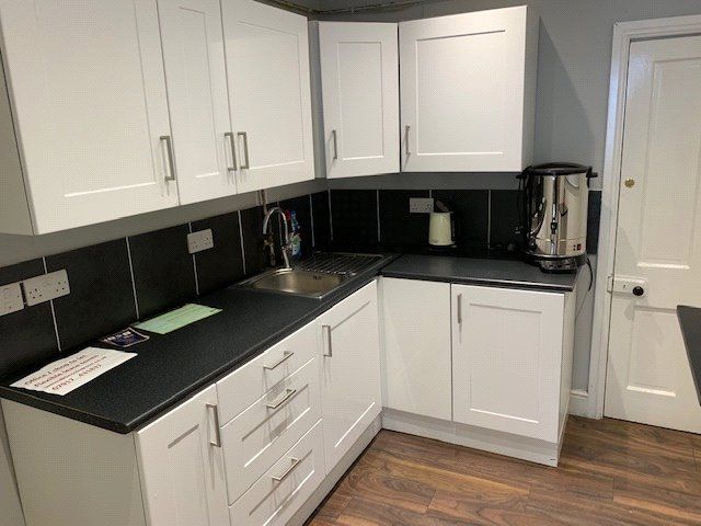 Property photo 3 of 5 Kitchen