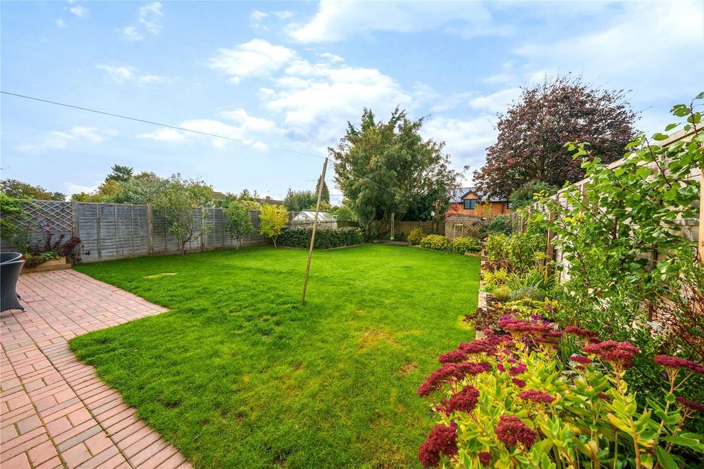 Property photo 2 of 12 Picture No. 27