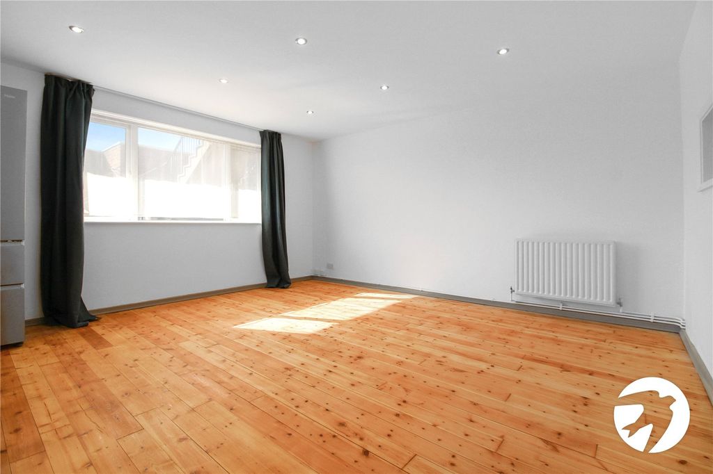 Property photo 2 of 11 Reception Room