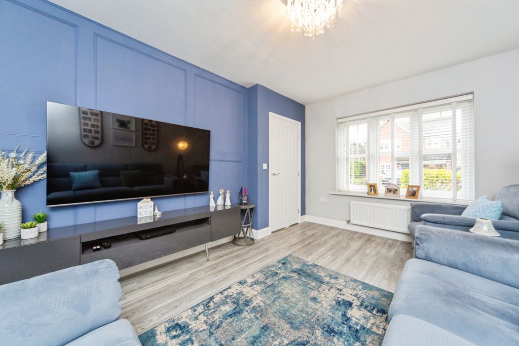 Property photo 3 of 15