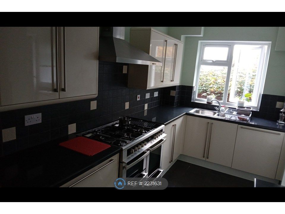 Property photo 2 of 3 Shared Kitchen