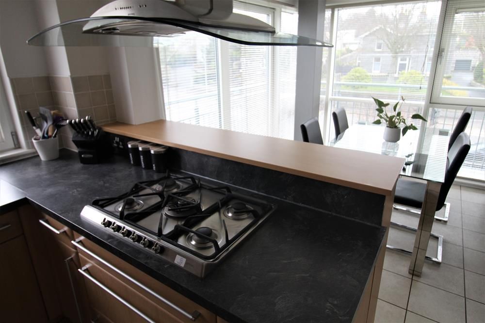 Property photo 3 of 10 K 1