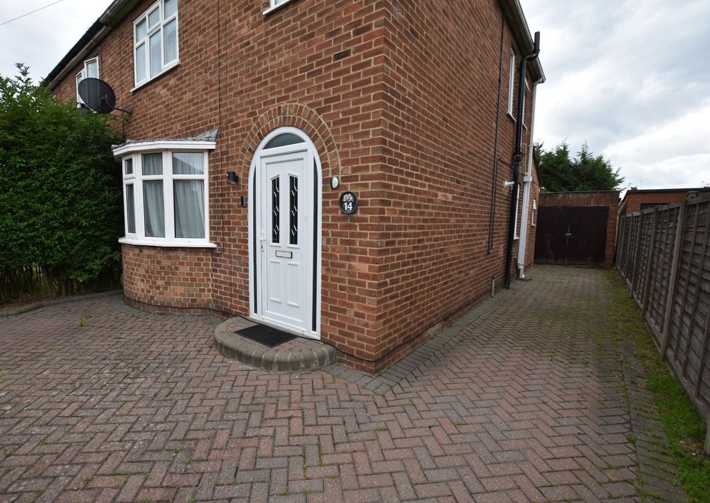 Property photo 2 of 16
