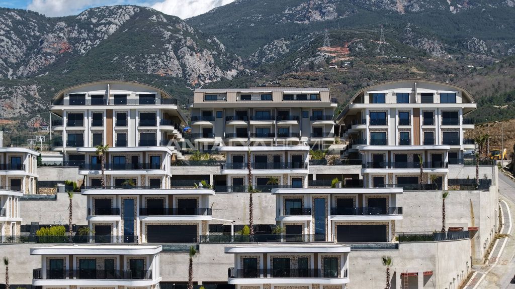 Property photo 1 of 30