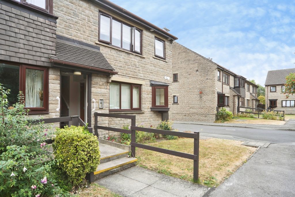 Property photo 2 of 17